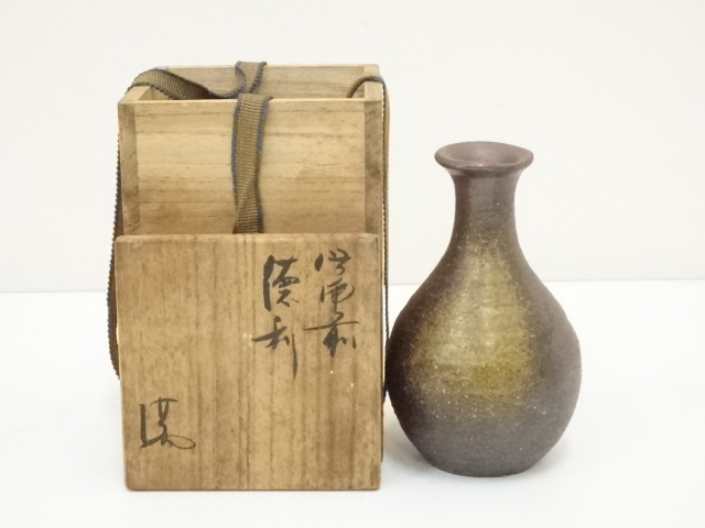 JAPANESE POTTERY BIZEN WARE SAKE BOTTLE 